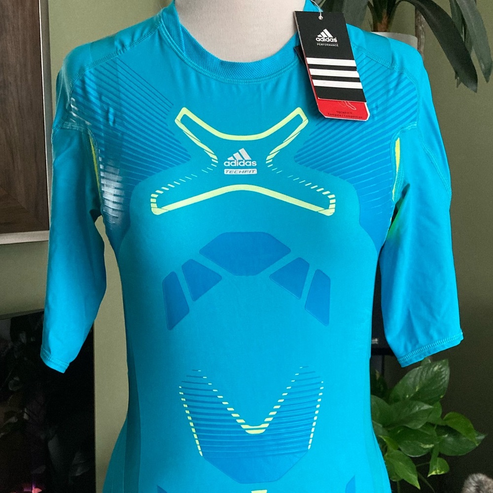 Adidas training top rash guard